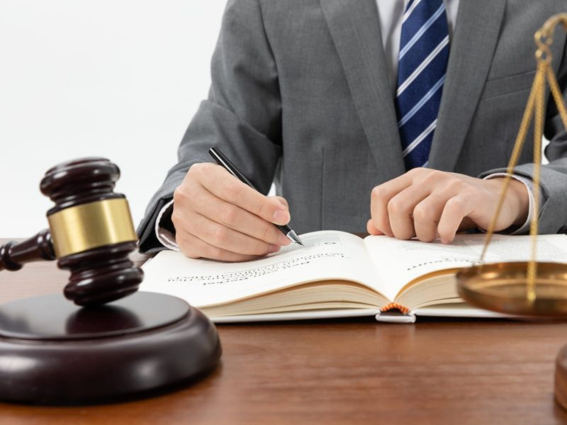 derecho-firma-contrato-laboral-abogado derecho-firma-contrato-laboral-abogado
